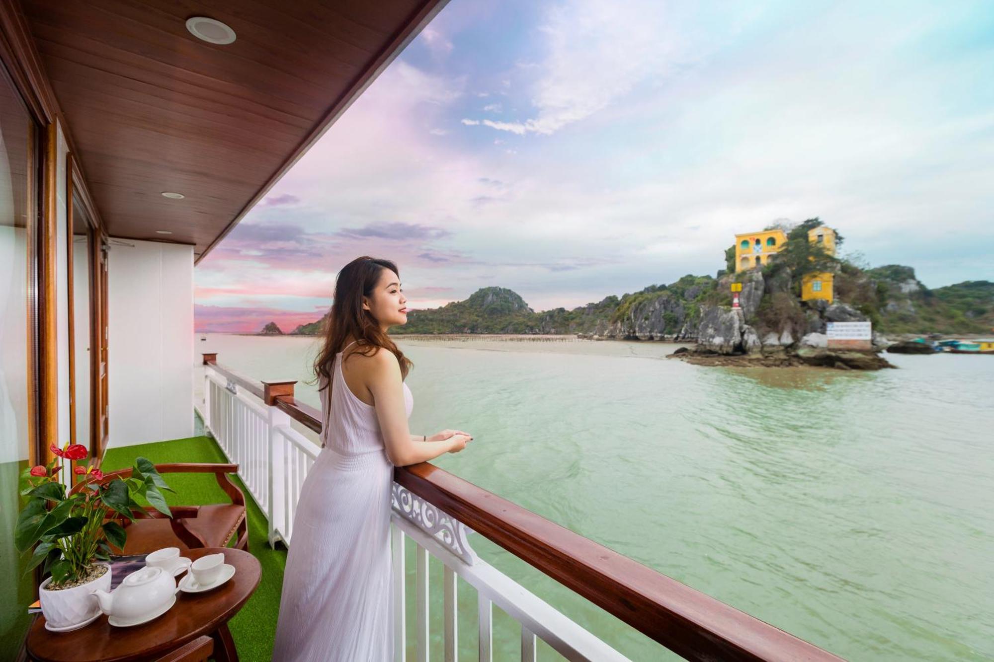 Le Journey Calypso Cruises Botel Hạ Long