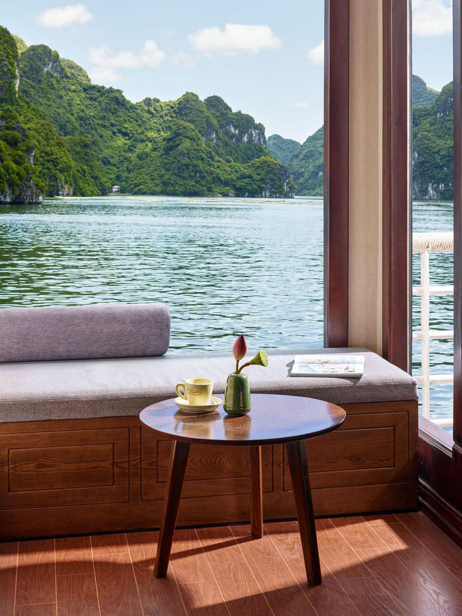 Botel Le Journey Calypso Cruises